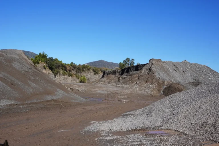 Extracción de áridos en el Cajón del Maipo